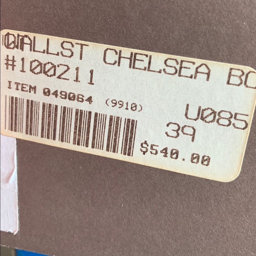 Authentic Louis Vuitton Men’s Wall St Chelsea Boot - Picture 7 of 8